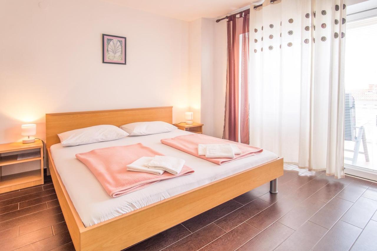 Apartments Bogdanic Krk I 克尔克 外观 照片