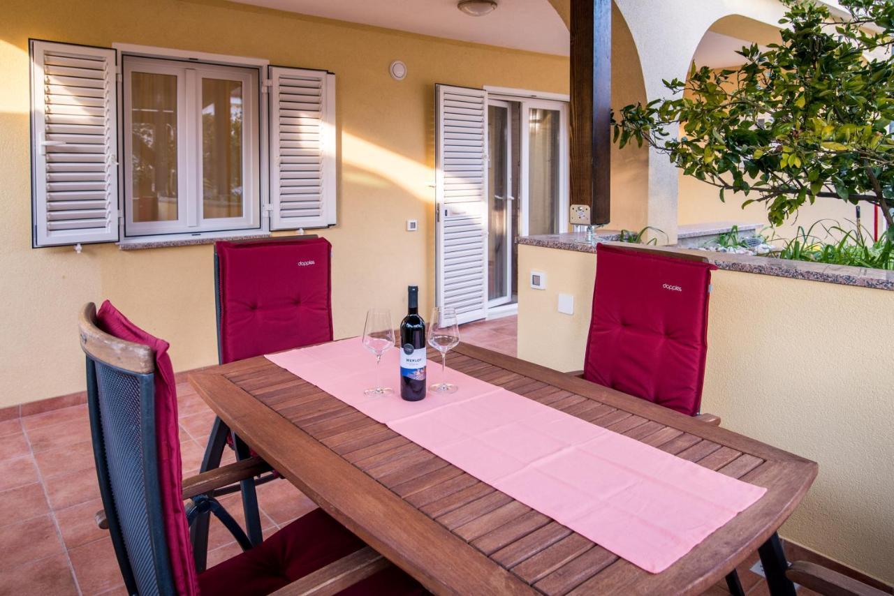 Apartments Bogdanic Krk I 克尔克 外观 照片
